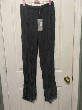 Pretty Angel Grey Crinkle Straight-Leg Pants